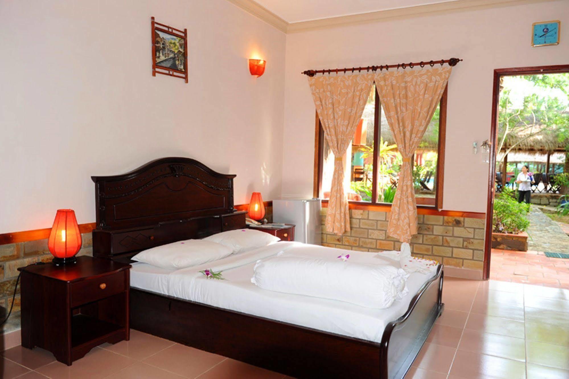Vinh Suong Seaside Hotel And Resort 판티엣 외부 사진